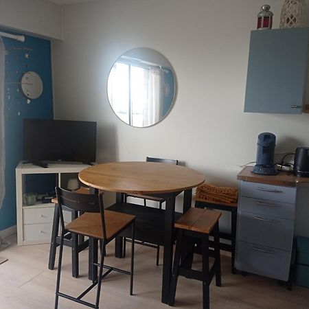 Le Studio Gallieni, Face Mer, Vous Accueille En Ete Comme En Hiver! 波尔尼谢 外观 照片