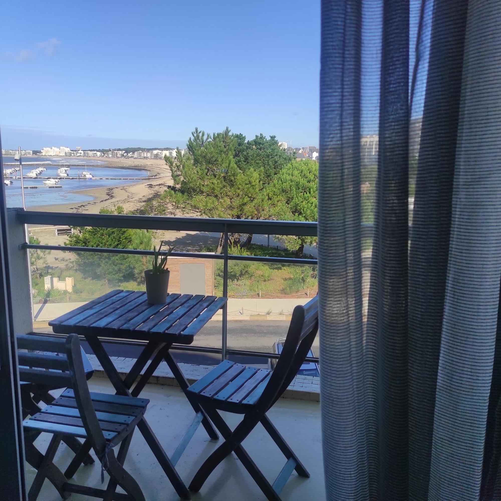 Le Studio Gallieni, Face Mer, Vous Accueille En Ete Comme En Hiver! 波尔尼谢 外观 照片