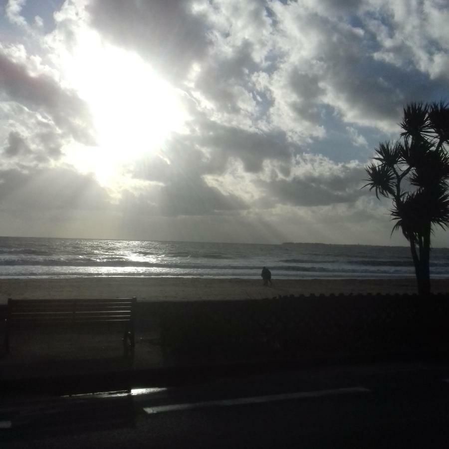 Le Studio Gallieni, Face Mer, Vous Accueille En Ete Comme En Hiver! 波尔尼谢 外观 照片
